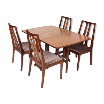 Mid-twentieth century teak dining set