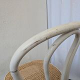Ensemble de 6 chaises de salle à manger vintage de style Thonet : bois blanc et assise en cannage.