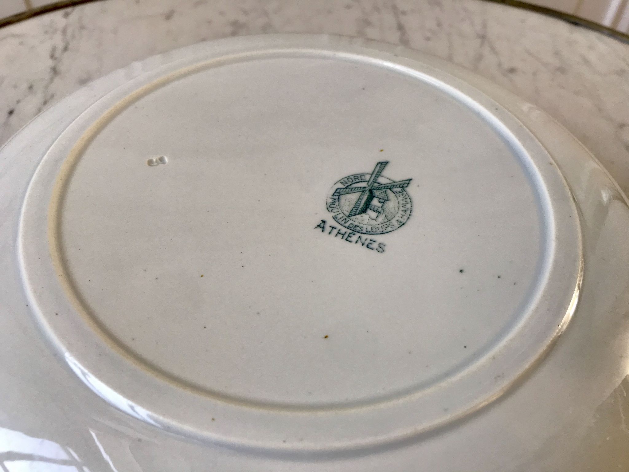 Hollow round dish / salad bowl Terre de Fer Moulin des Loups "Athens" late nineteenth century