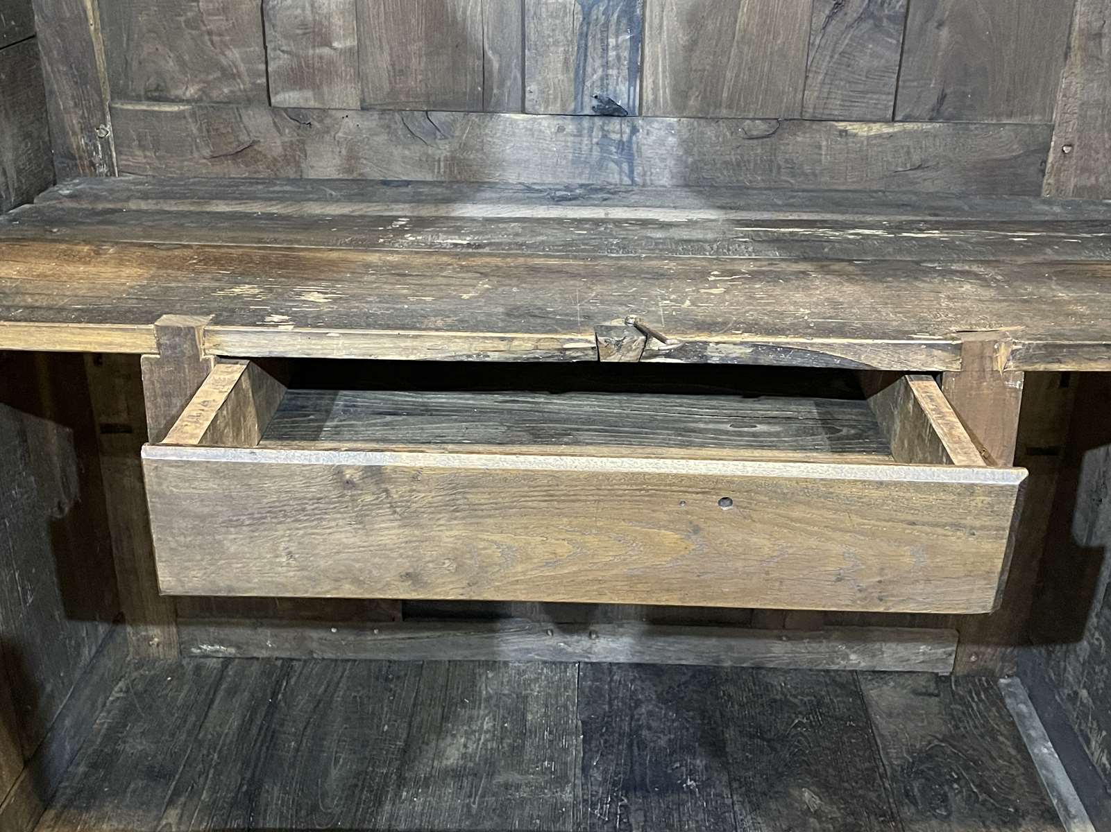 Breton chestnut cabinet of the nineteenth - removable
