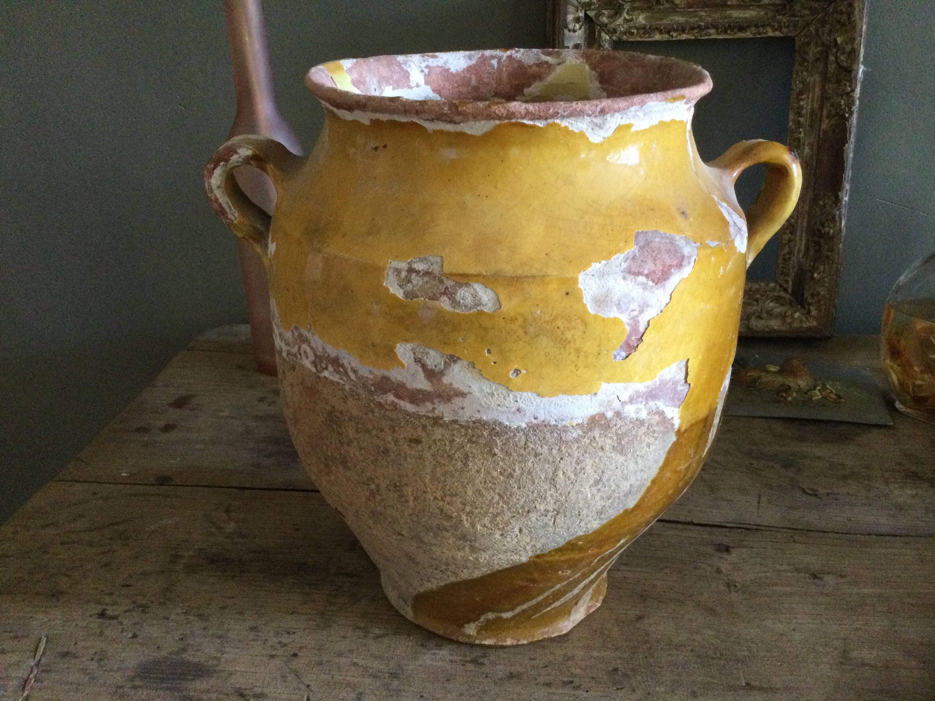 Antique grease pot