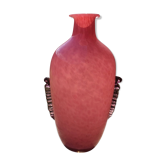 Vase en verre rose de style art déco