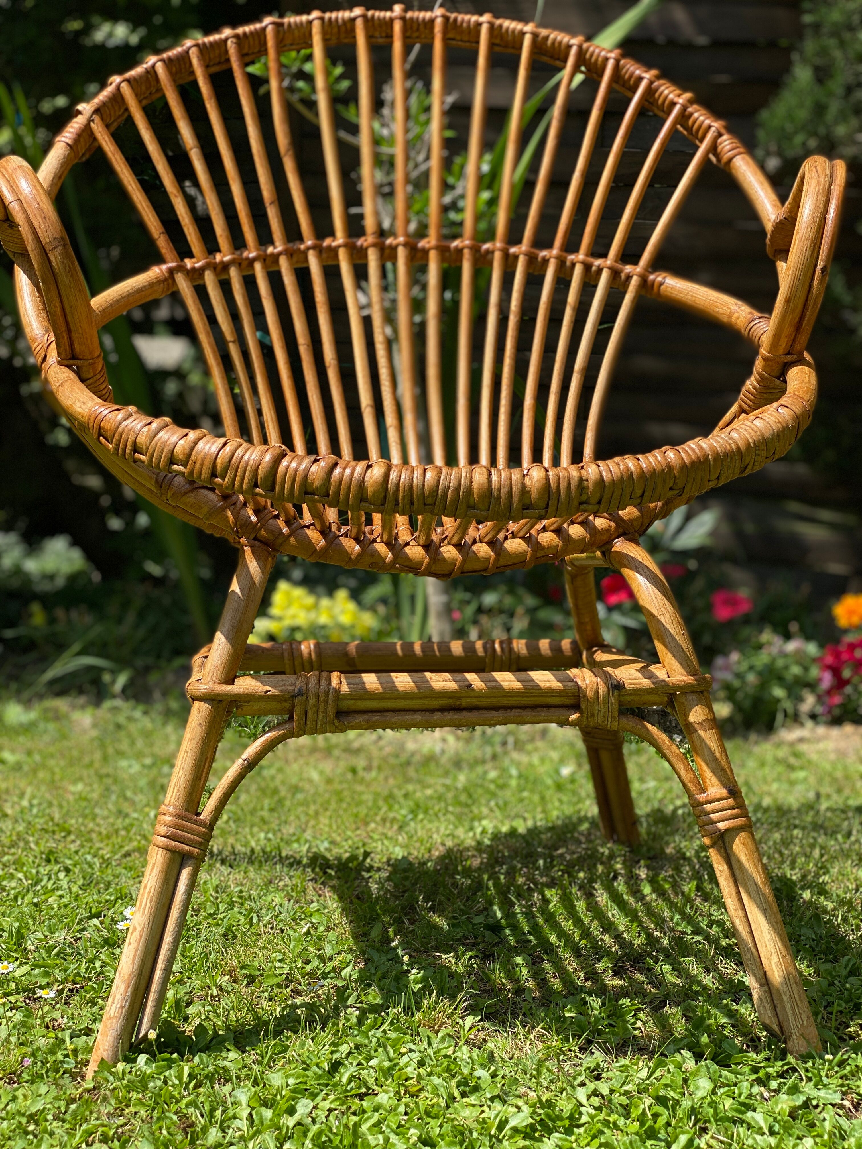 Paire de fauteuils rotin corbeille vintage