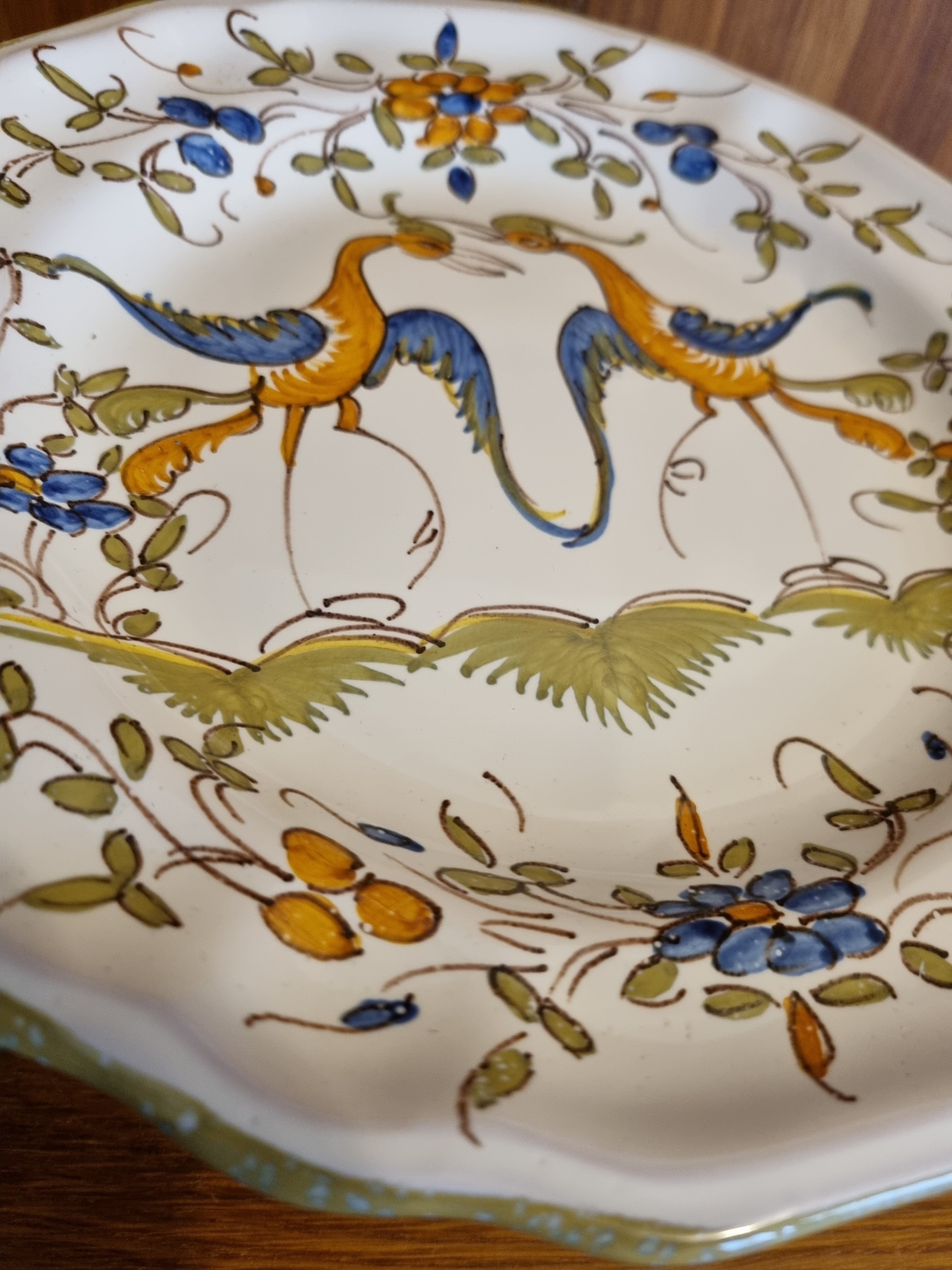 Assiette de présentation sur pied douche Martres Tolosane décor Moustier