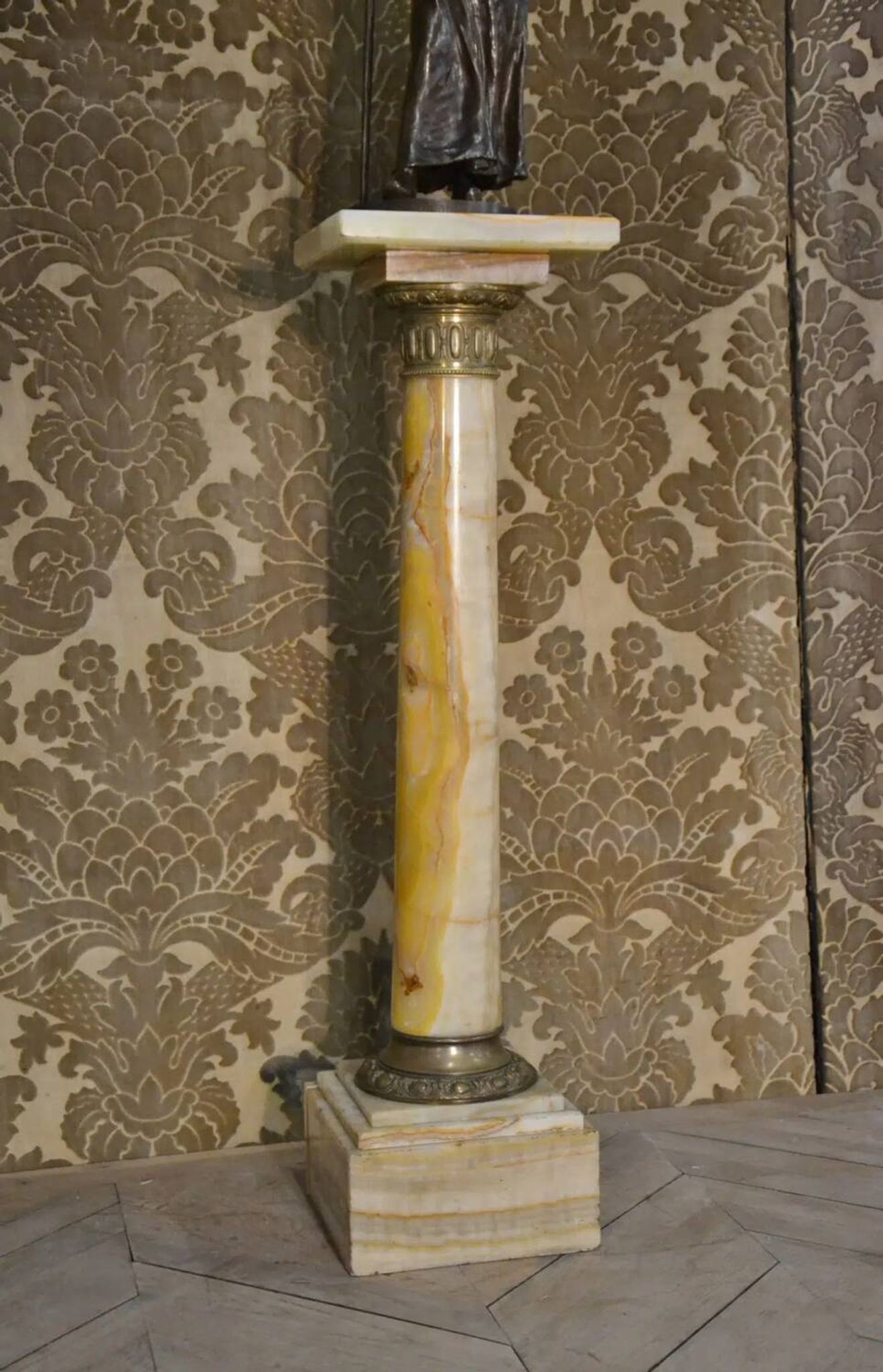 Colonne en onyx fin 19e siècle