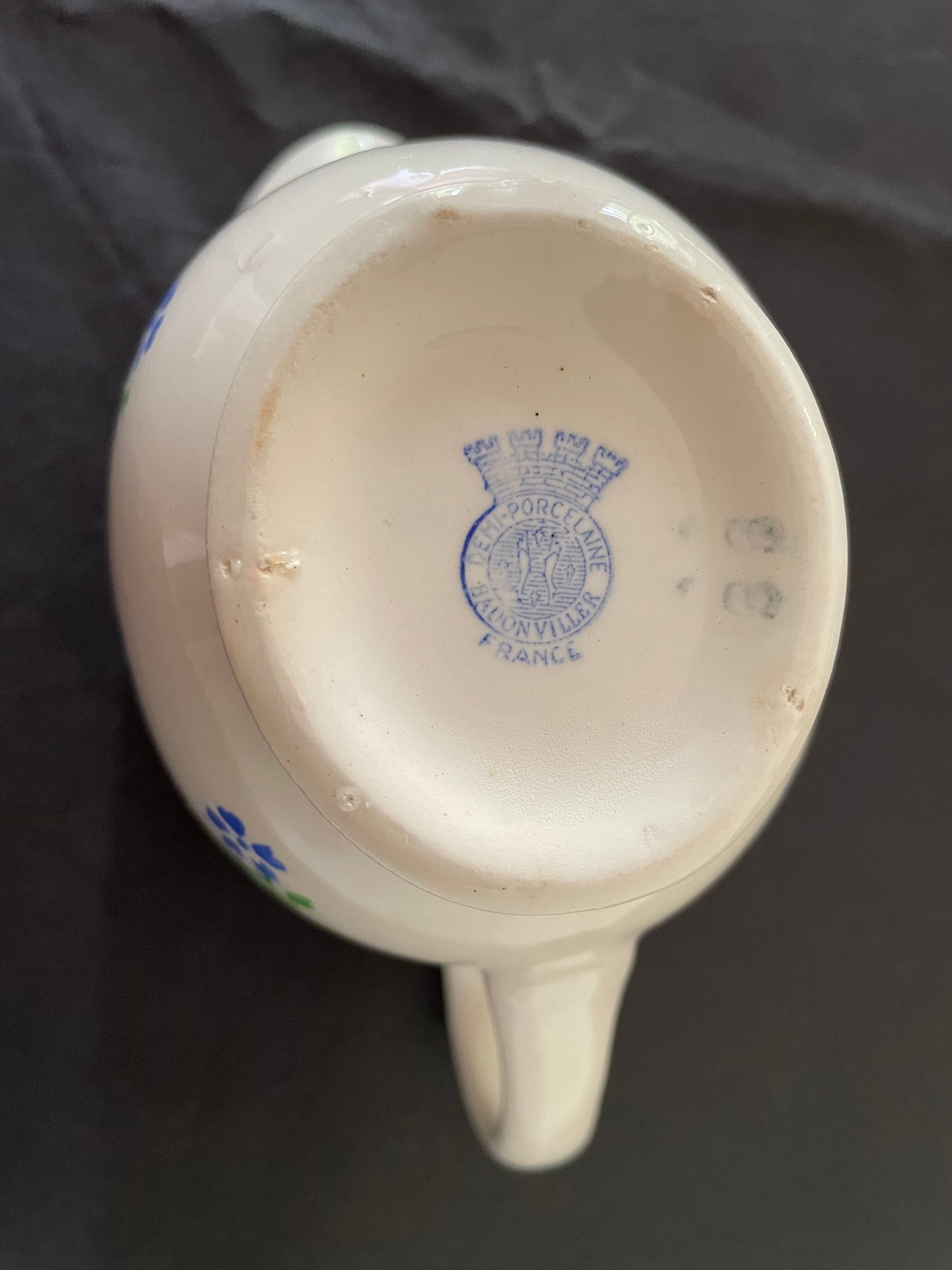 Badonviller porcelain sauce boat 1950