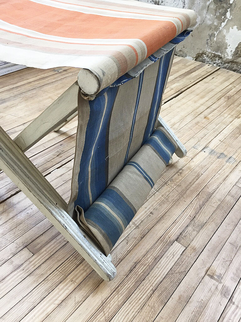 Folding garden chair