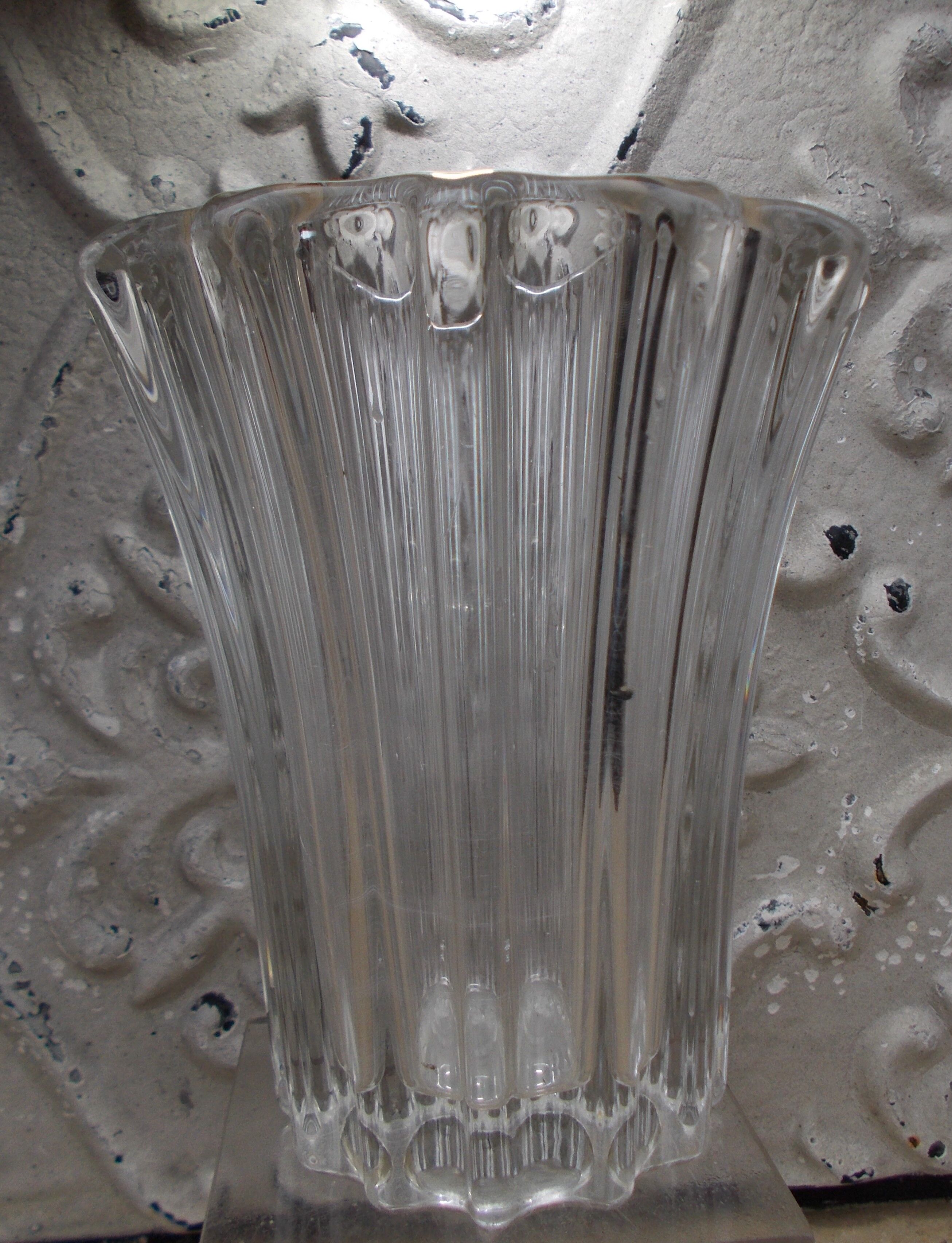 Crystal vase signed Pierre d' Avesn