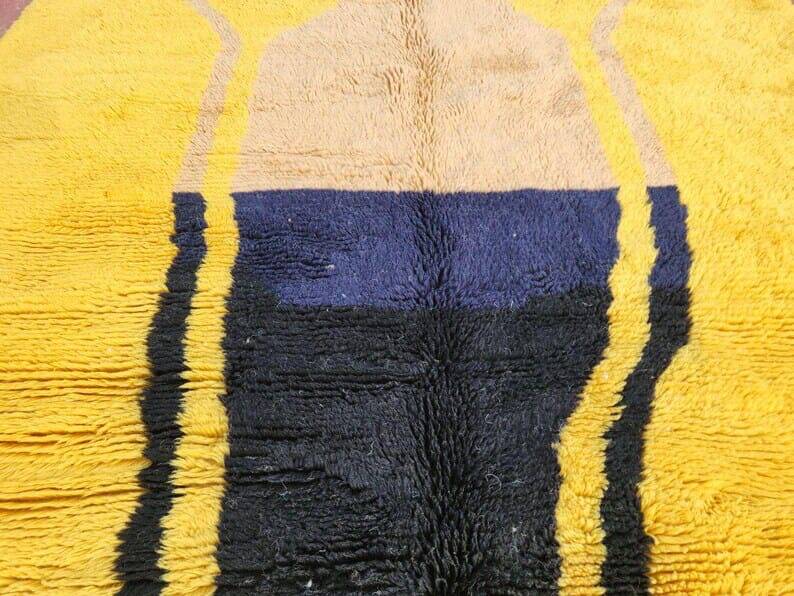Handmade yellow Berber rug, size 160 x 240 cm