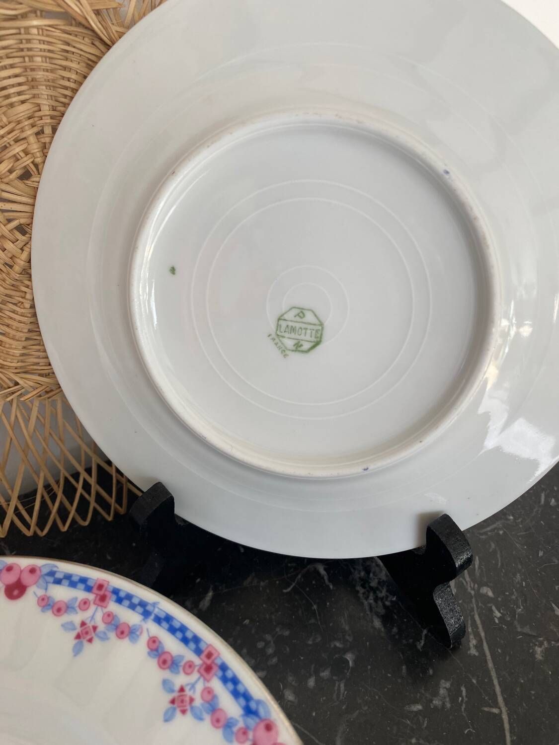 Set of 8 fine porcelain dessert plates from Lamotte France