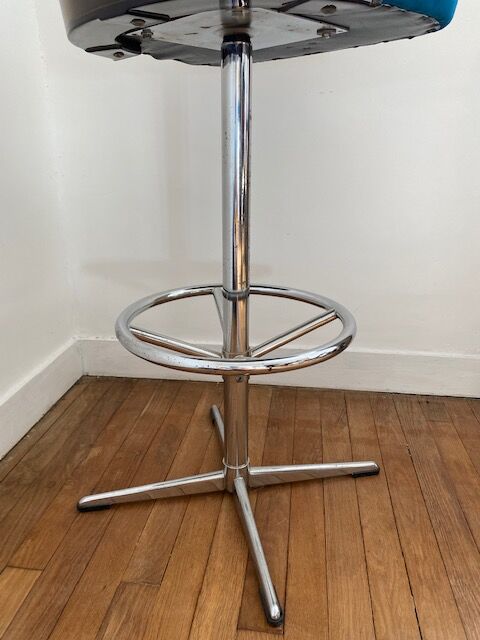 Vintage bar chair 1970