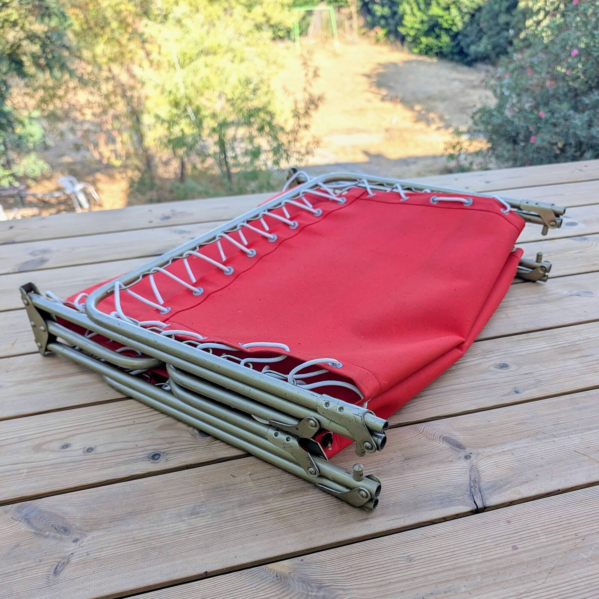 Metal and canvas camp bed