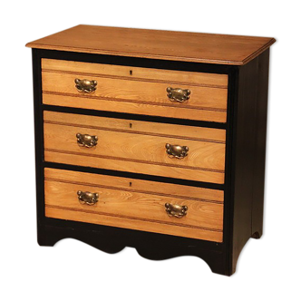 English drawer dresser