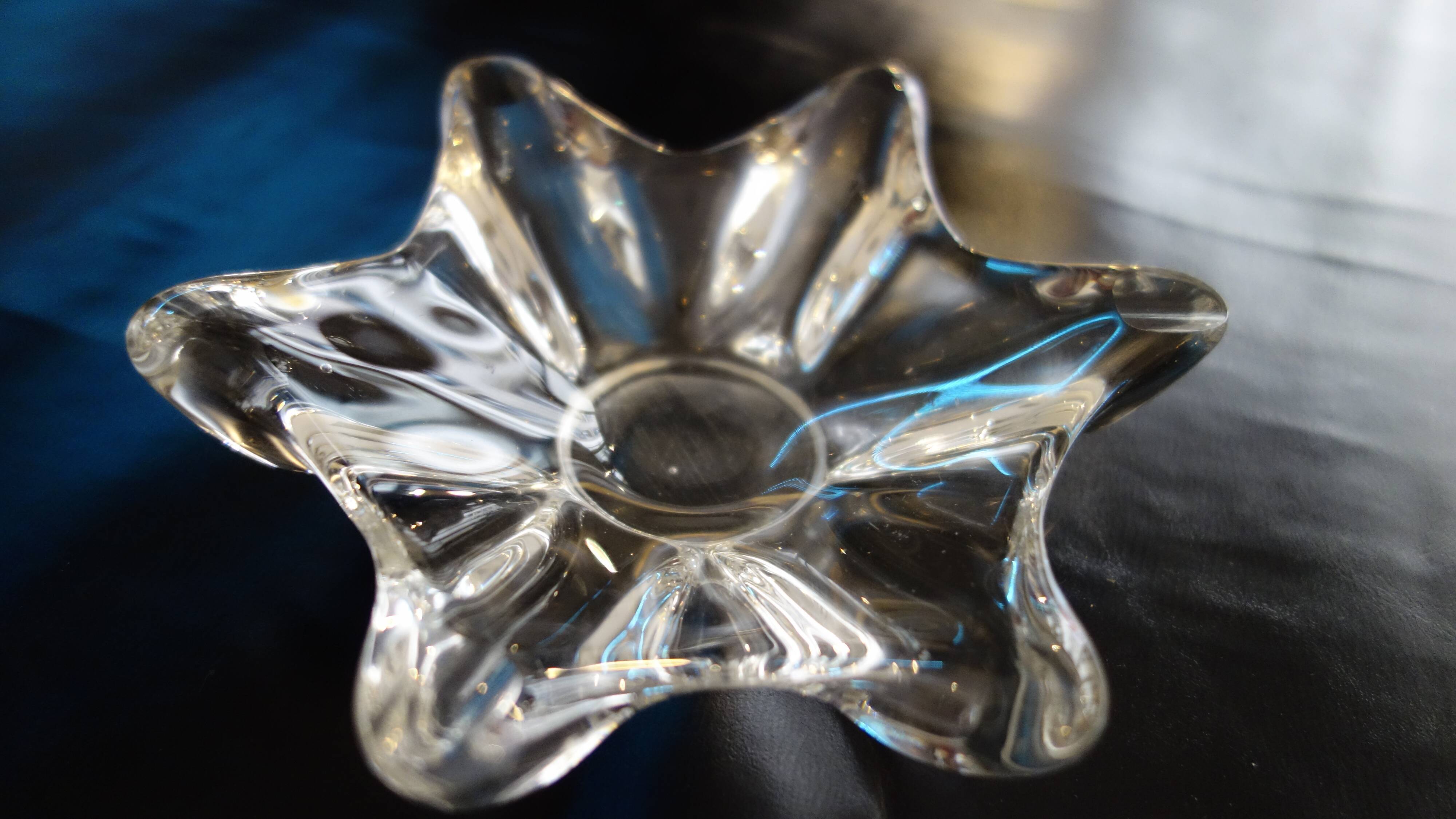 Sea star shaped Crystal ashtray...