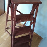 Wooden painter's stepladder