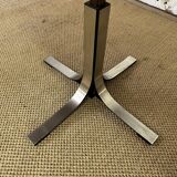 Round table with extension