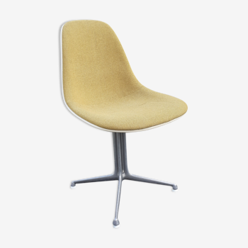 Chaise la Fonda de Charles et Ray Eames édition Hermann Miller
