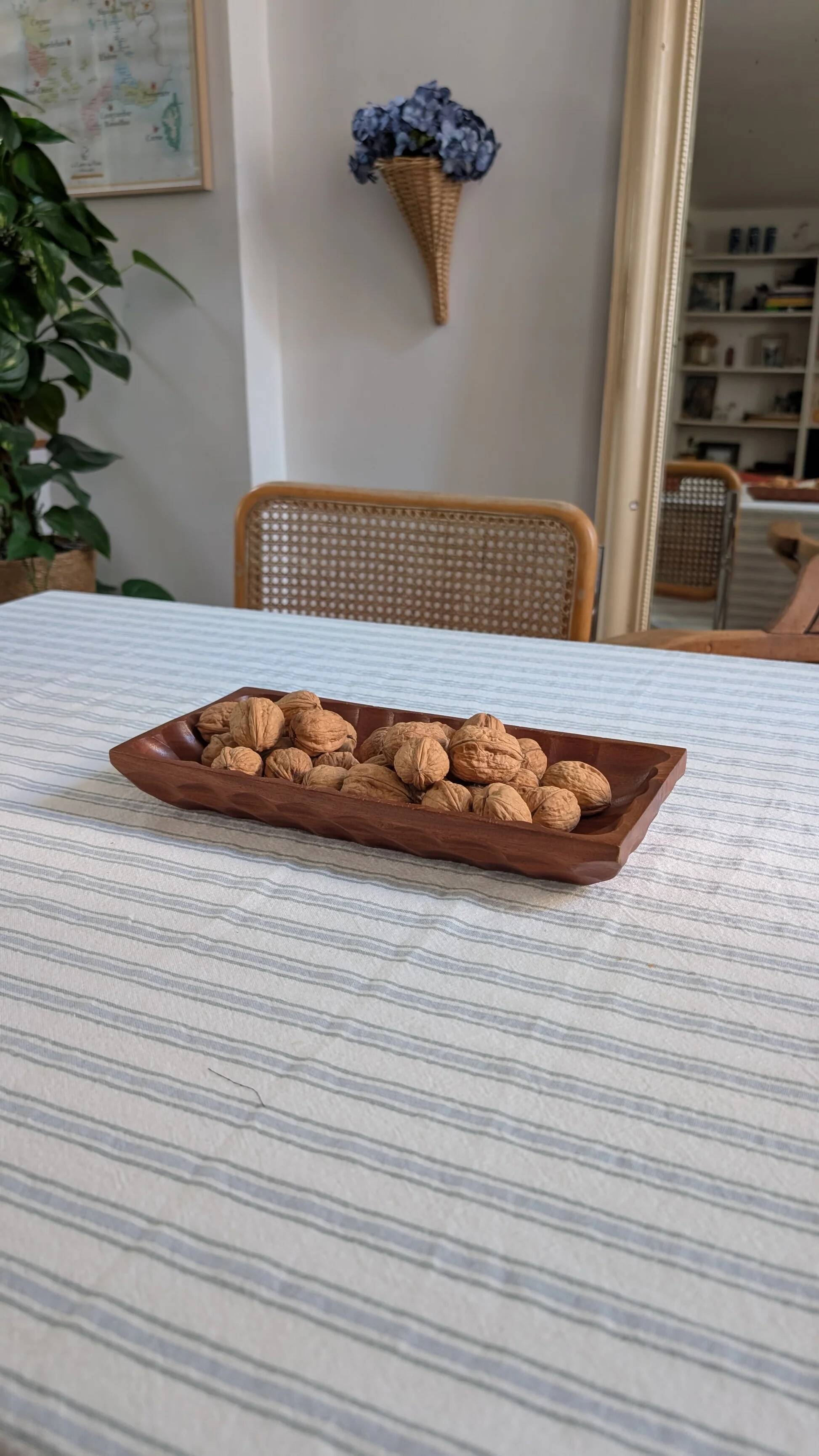 Wooden pocket trays