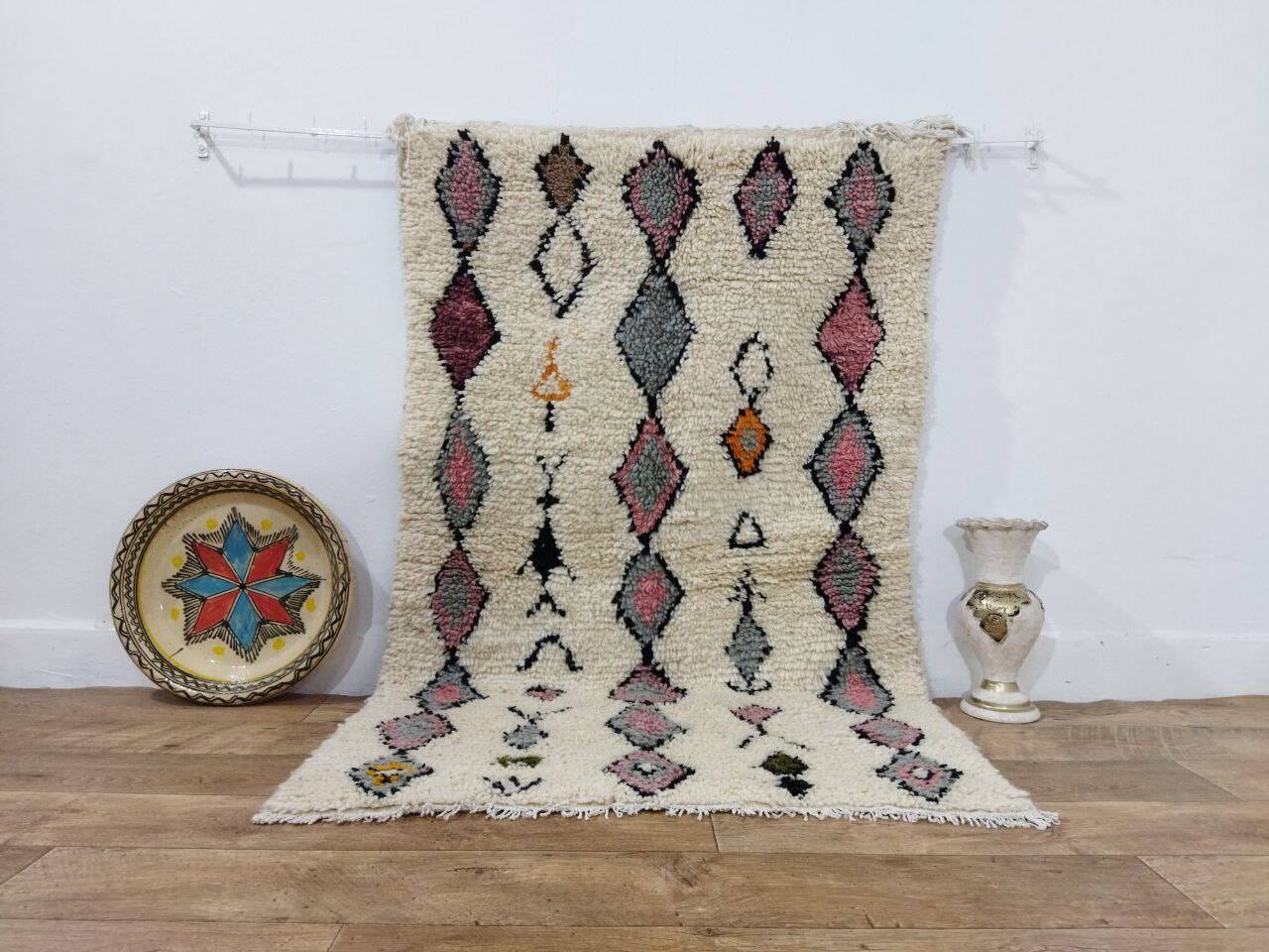 Handmade Moroccan Berber rug 152 X 93 CM