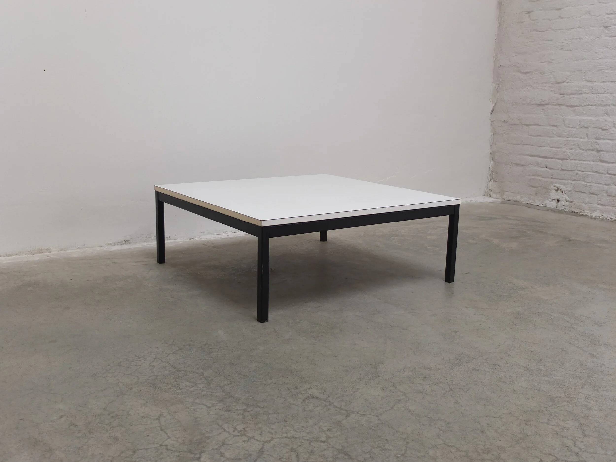 Table basse ou table d'appoint par Martin Visser pour 't Spectrum, 1961