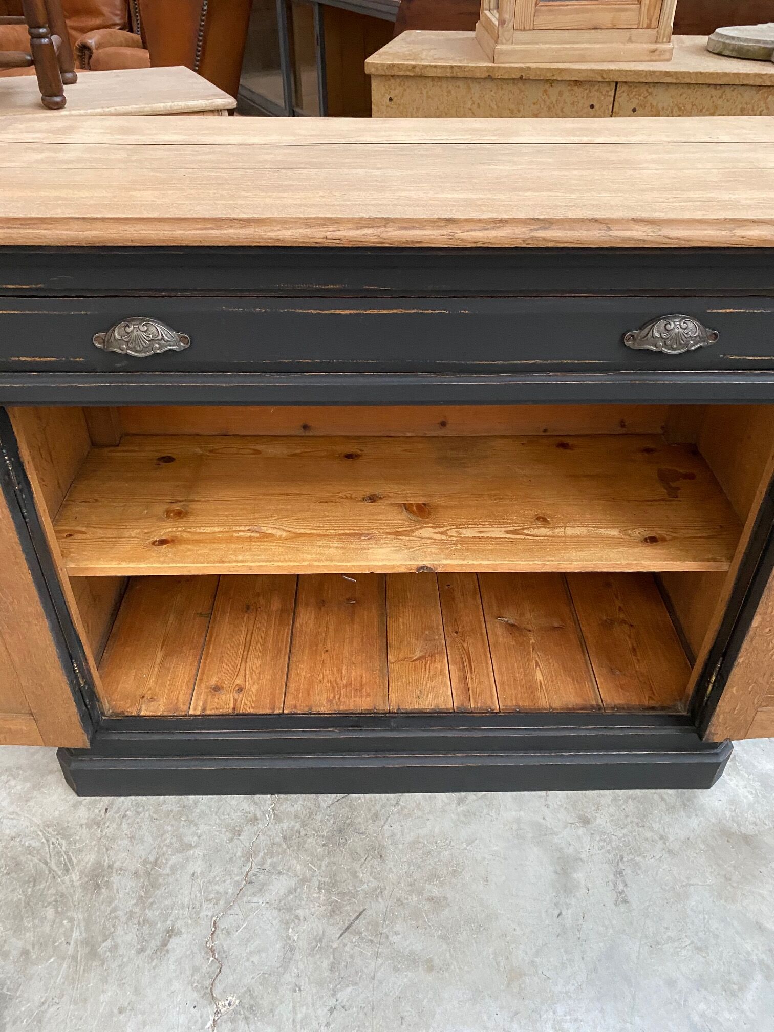 Oak sideboard early twentieth century
