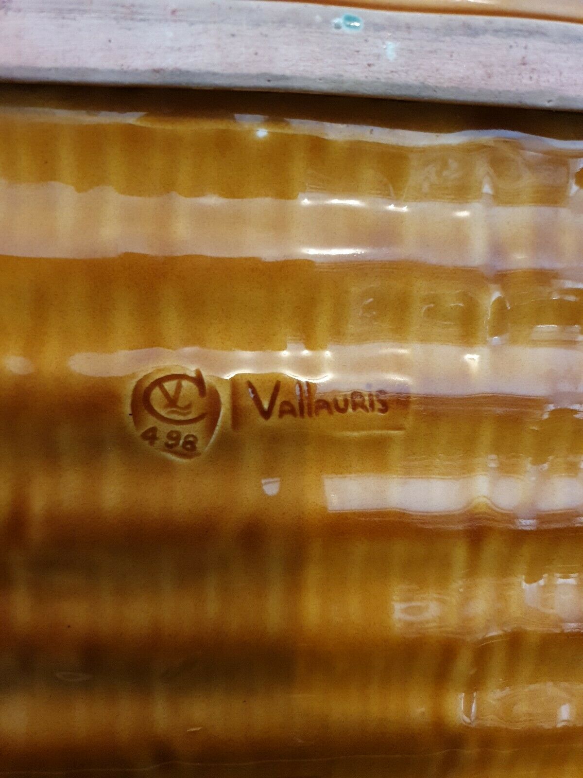 Vallauris cheese platter with knife