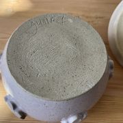 Tasse, sous-tasse et sucrier en céramique