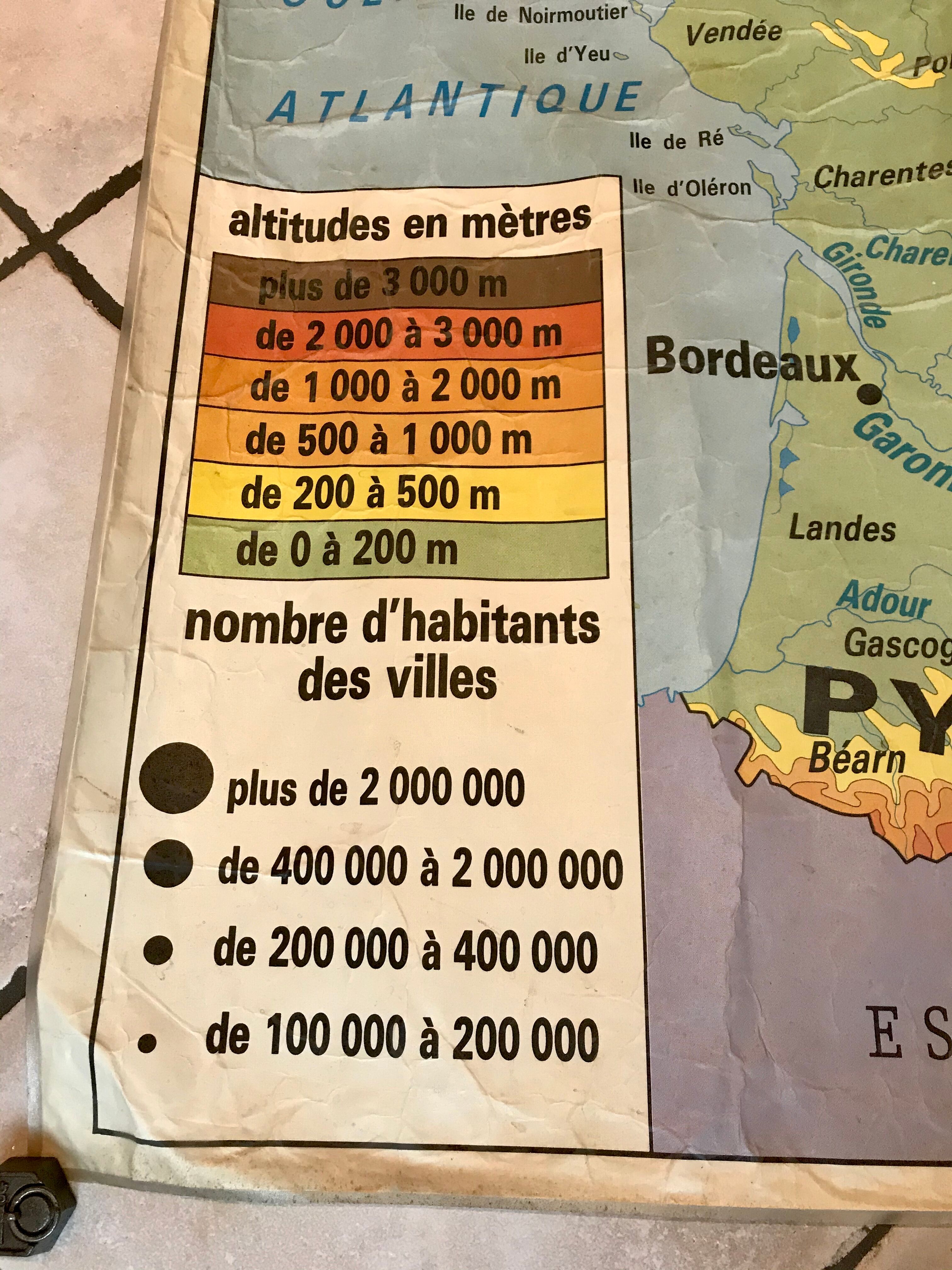 School map of France laminated Relief & Villes Hachette 1983