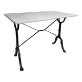 Bistro table in white marble