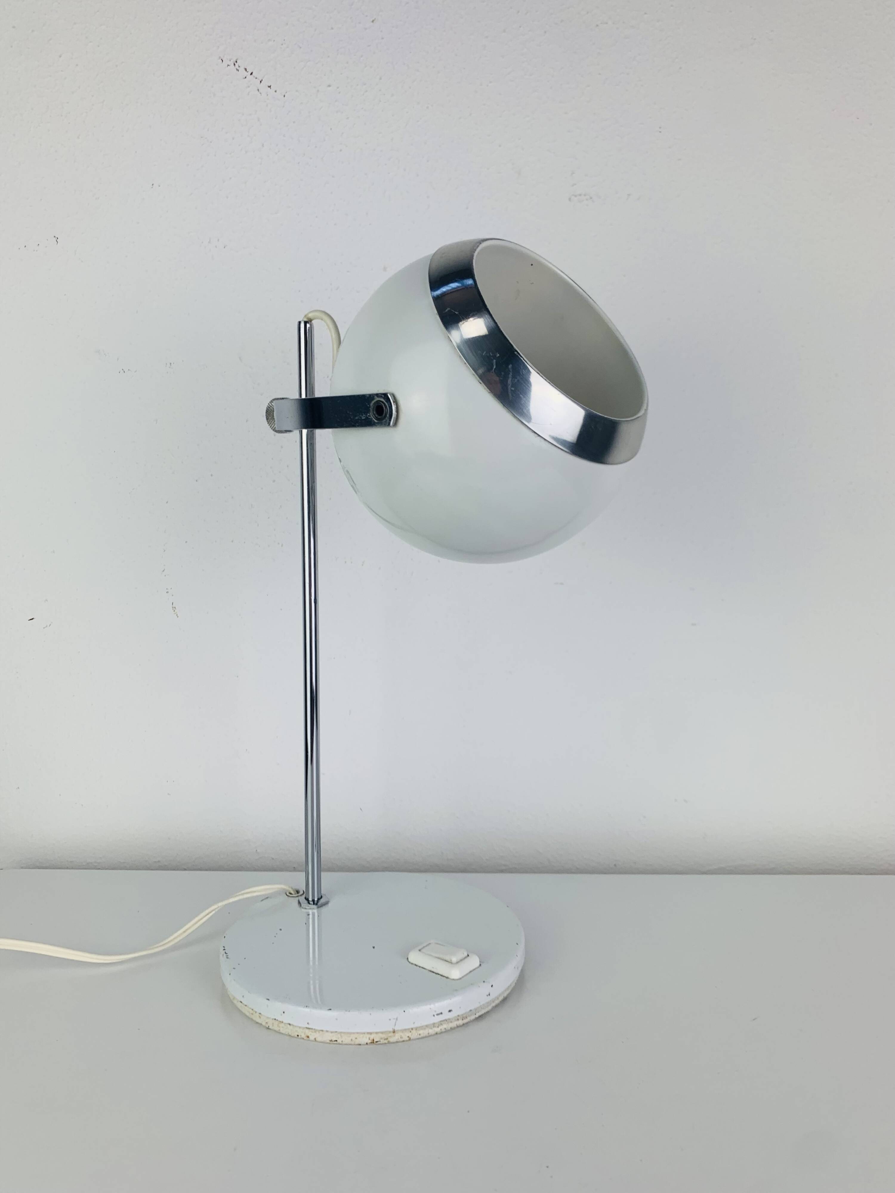 White Space Age eyeball desk lamp, 1970s