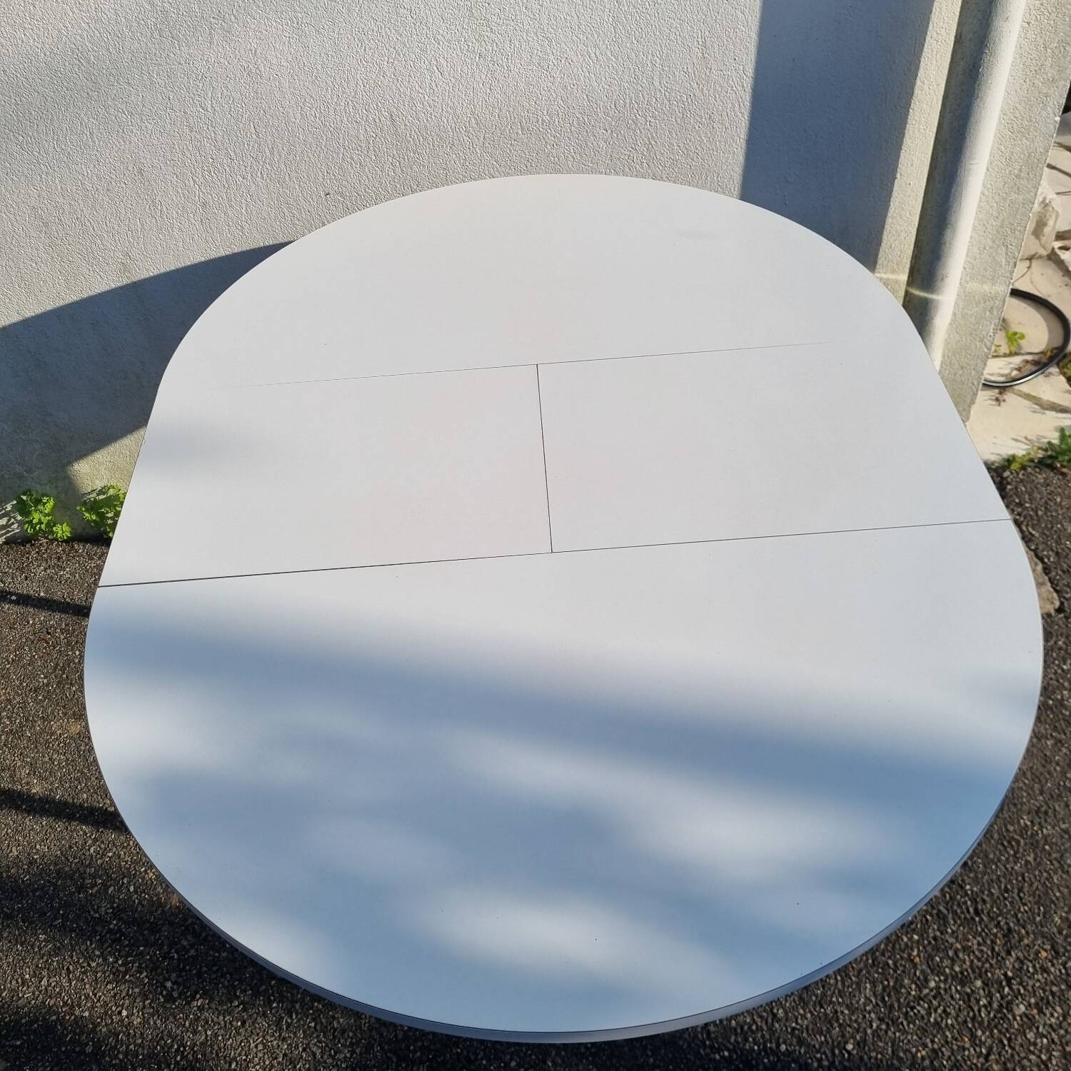 Table formica blanche ronde