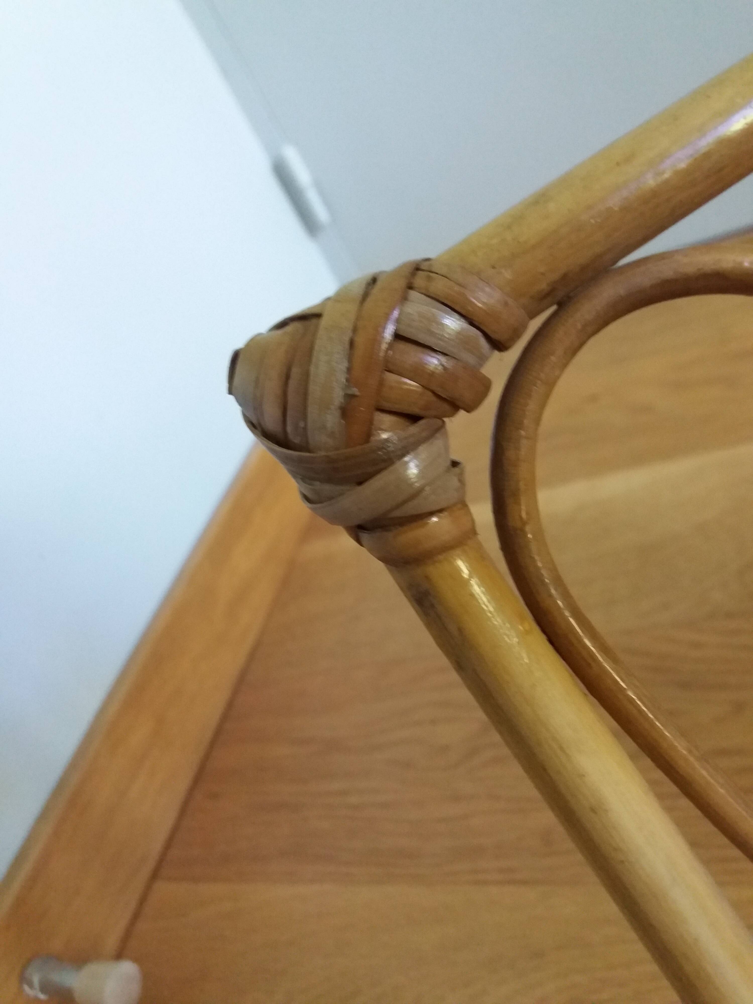 Wicker magazine rack