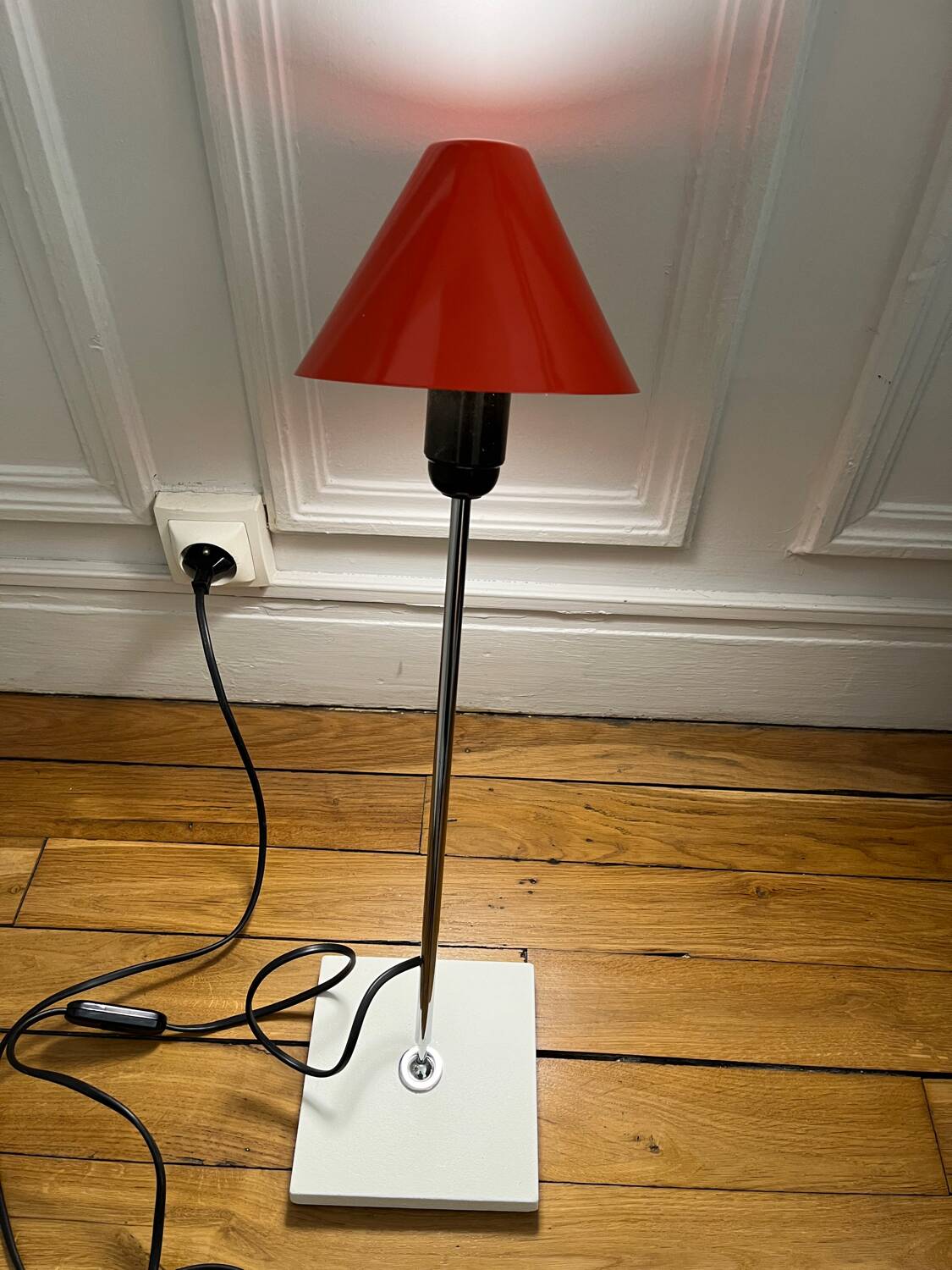 Original Gira lamp for Mobles 114, Spain, 1978