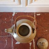Ceramic teapot with filter
