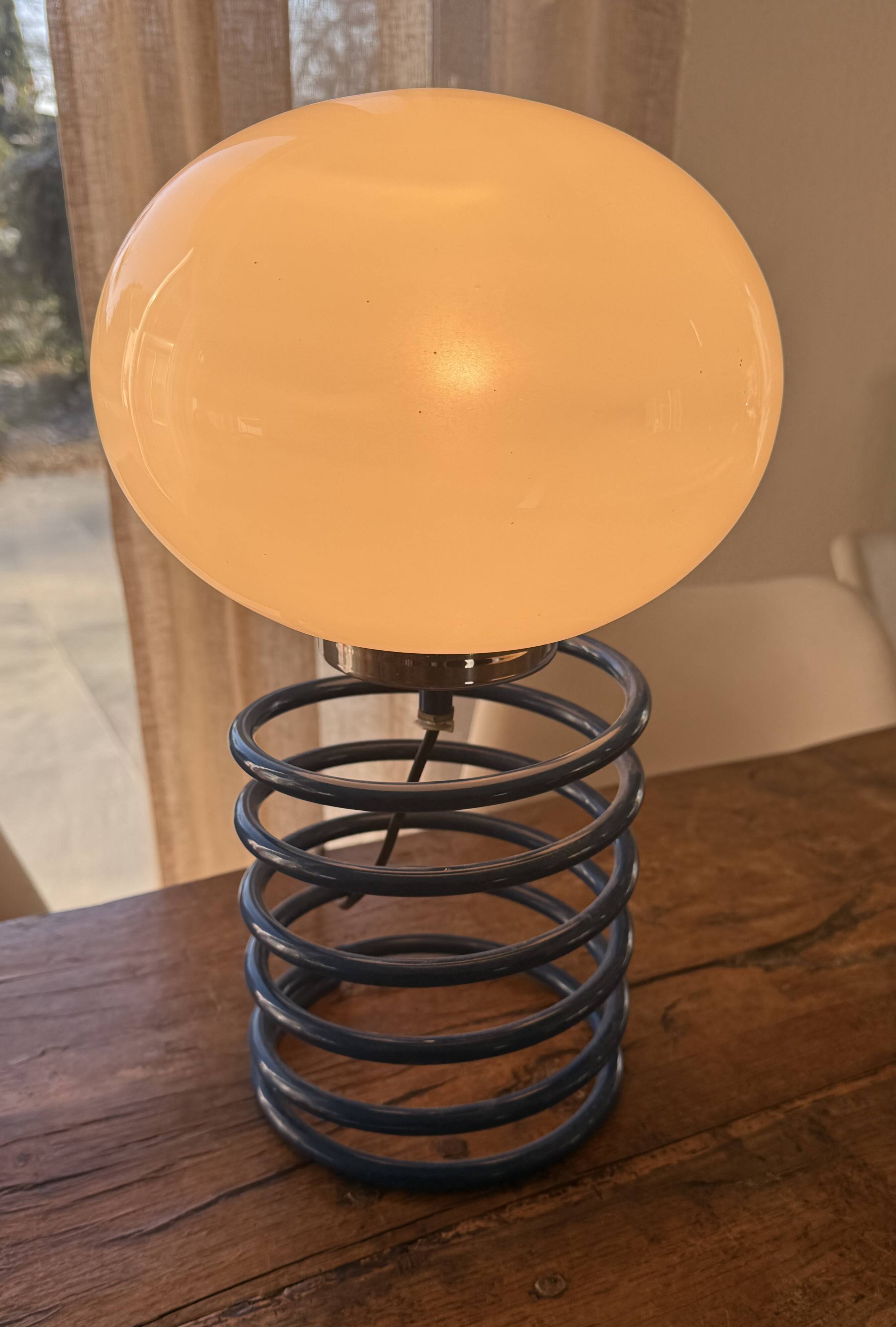 Blue lacquered metal spring lamp