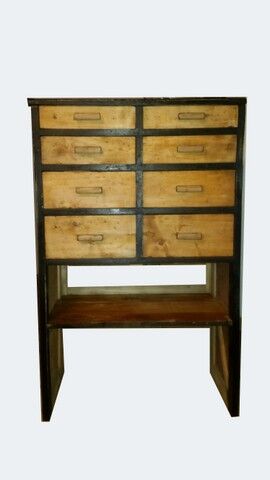 Furniture craft 6 drawers and a shelf