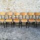 Chaises d'écolier vintage