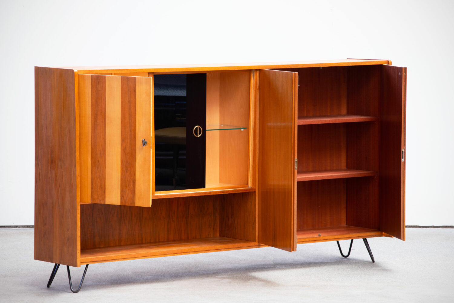 Vintage Scandinavian enfilade 1960