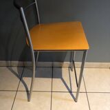 Set of 4 bar stools with metal structure and light wood seat