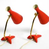 Paire de lampes de table Diabolo en forme de patte de corbeau rouges de style Mid Century Modern de Cosack.