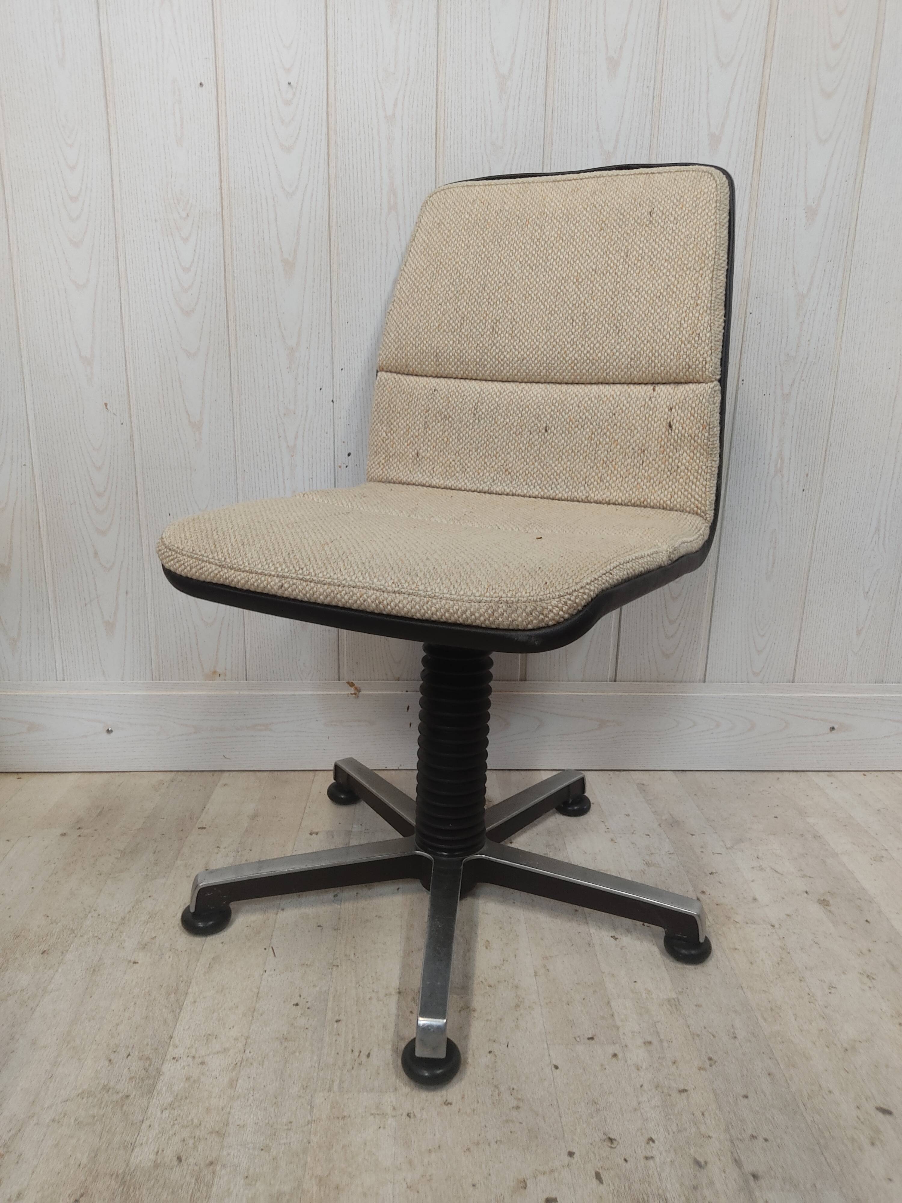 Chaise de bureau pivotante vintage