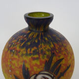 Vase Art Déco de Delatte Nancy en verre marmoréen jaune orangé. Année 30