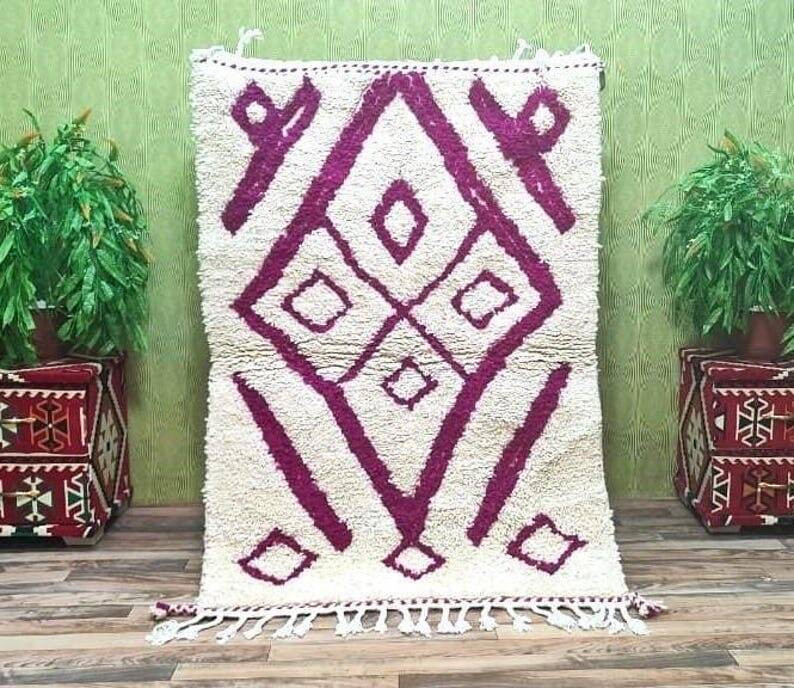Handmade traditional pure natural wool rug