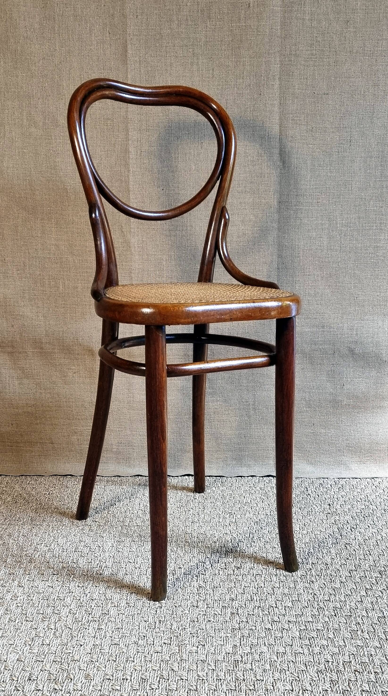 Thonet chair n°28 from shop and counter 1900
