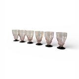6 small Art Deco pink glasses with black stems, 7 cl.