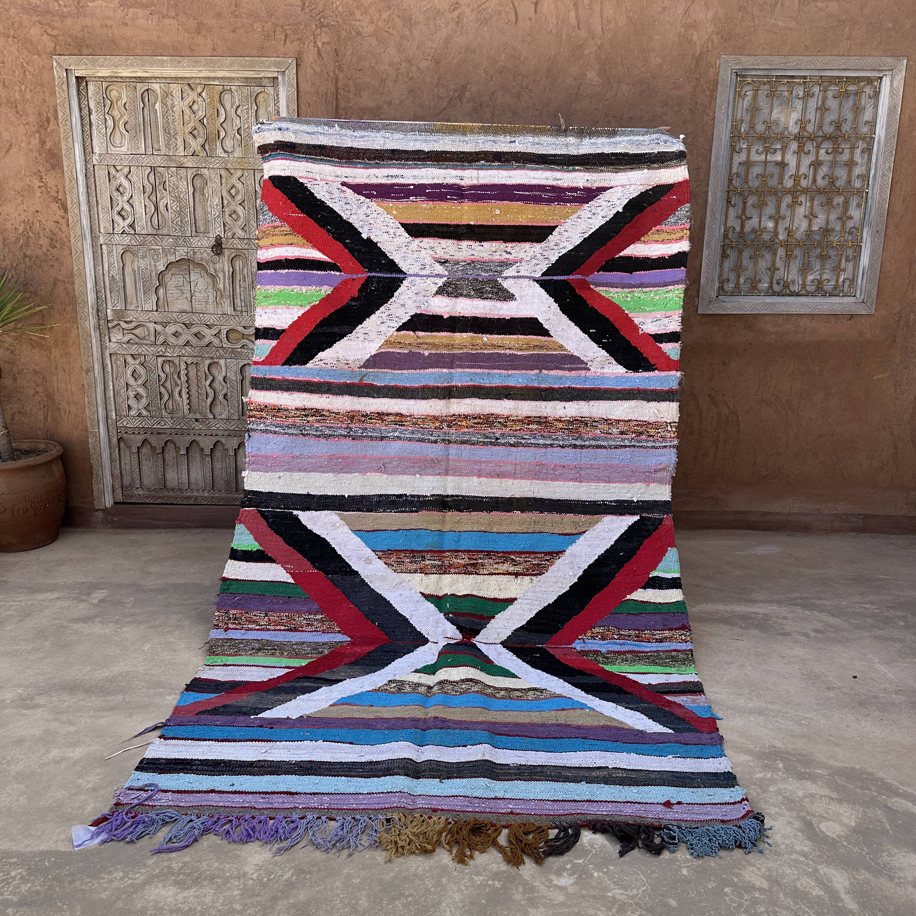 Colorful Moroccan rug - 164 x 275 cm