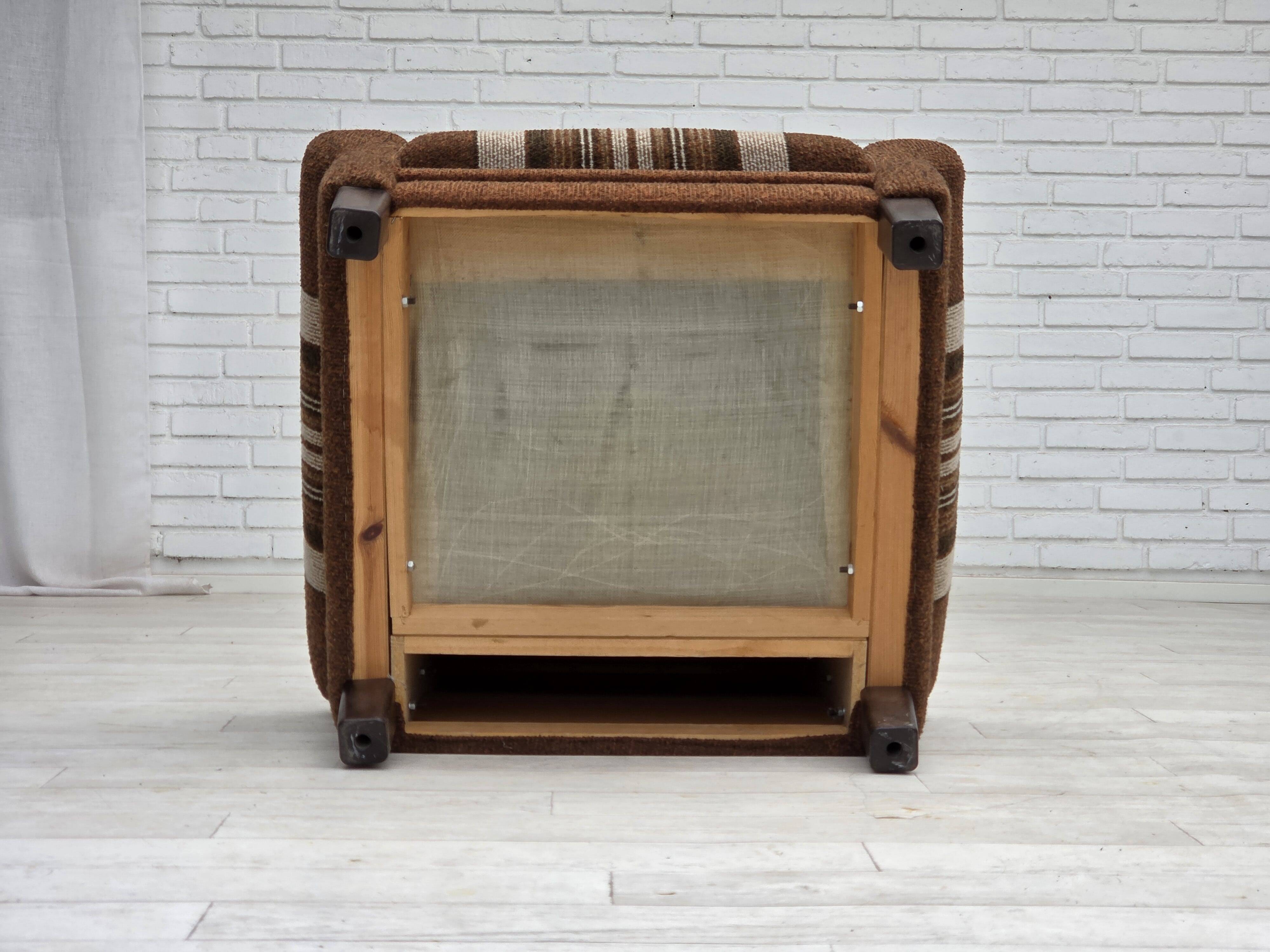 Danish club chair from the 1970s, original wool upholstery, original condition.
