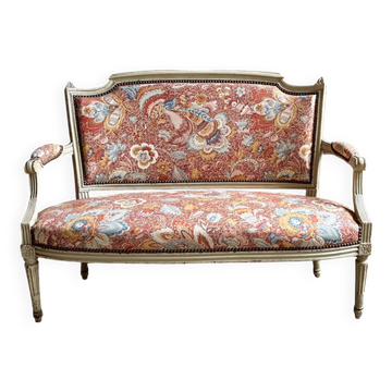 Banquette à la reine from the Louis XVI period, Indian fabric.