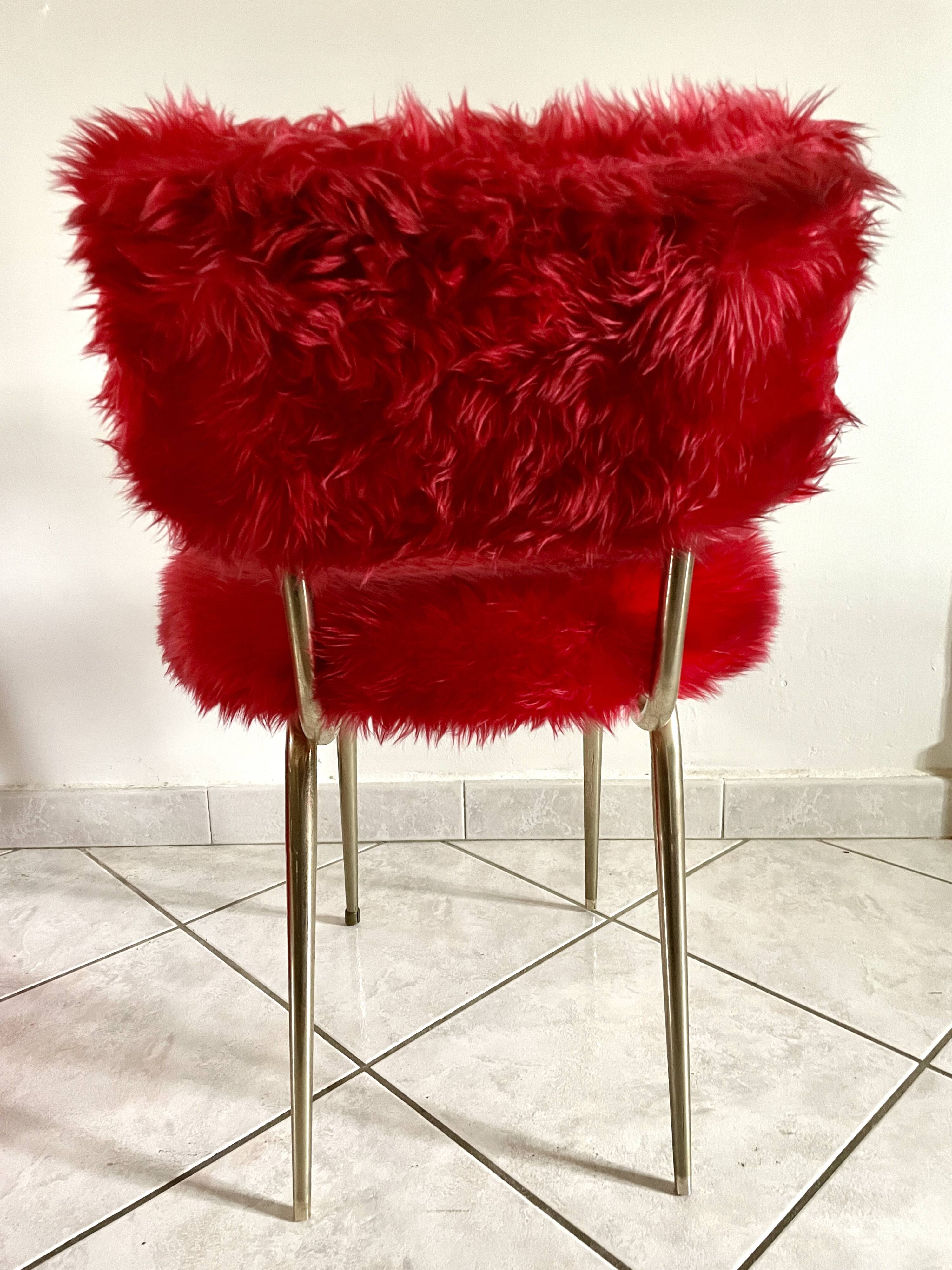 Red moumoute chair and pouf
