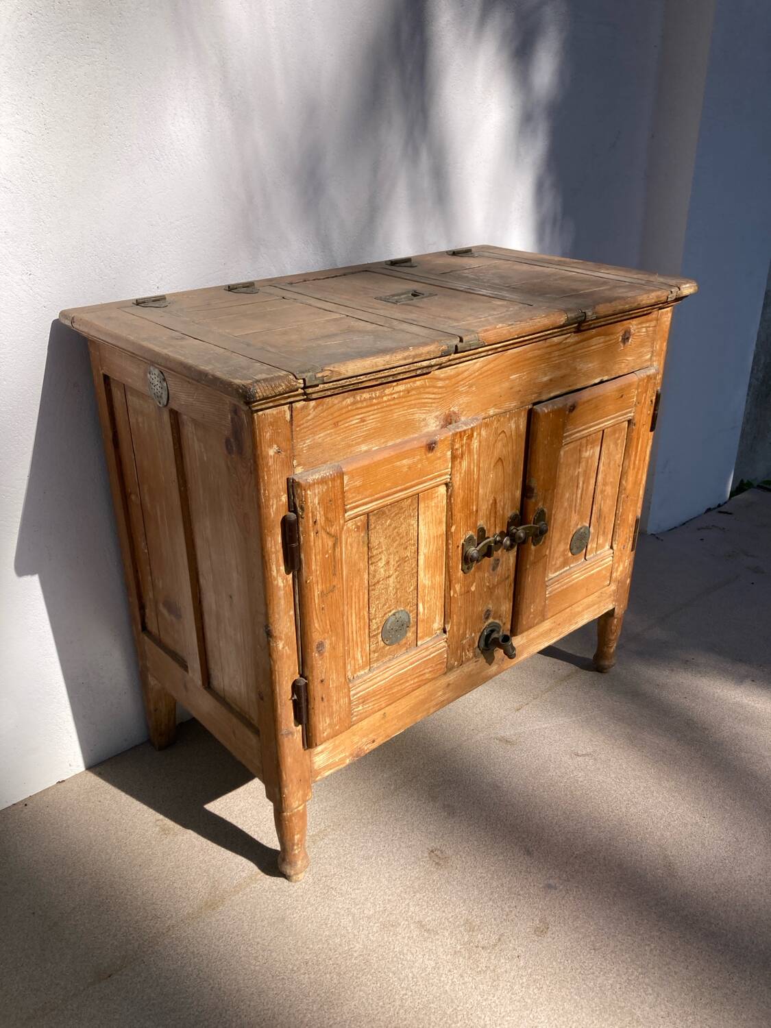 Old icebox from the 1920s